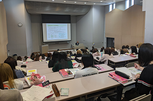 会フ_①学科の特徴02