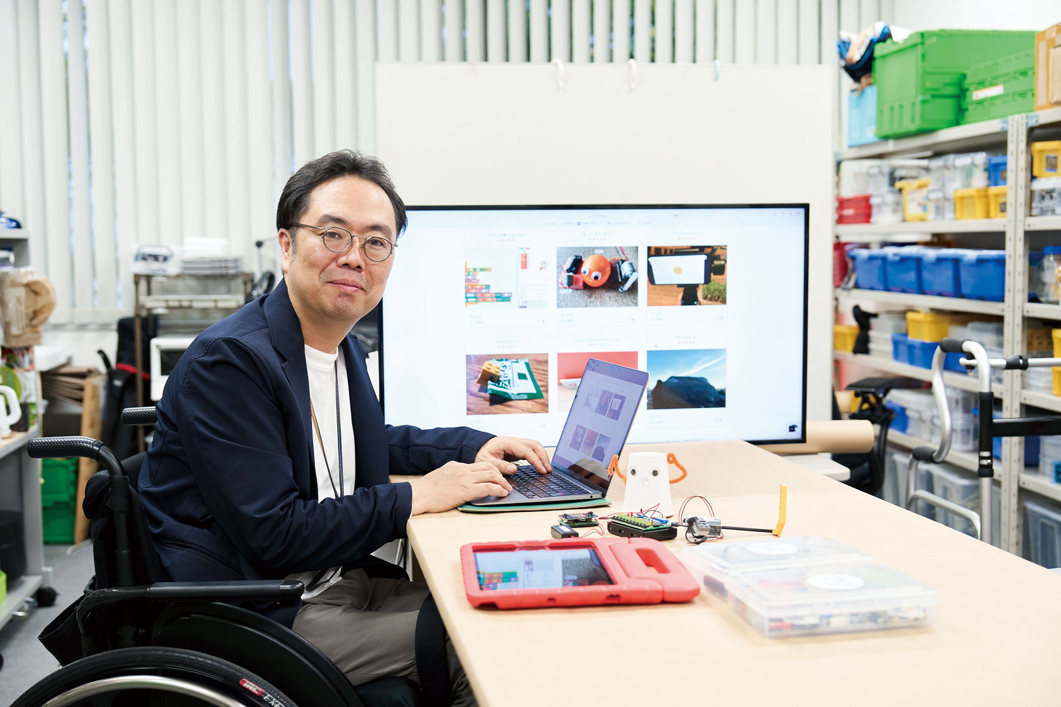 人間社会学部トビラ_森先生20241113_673_2