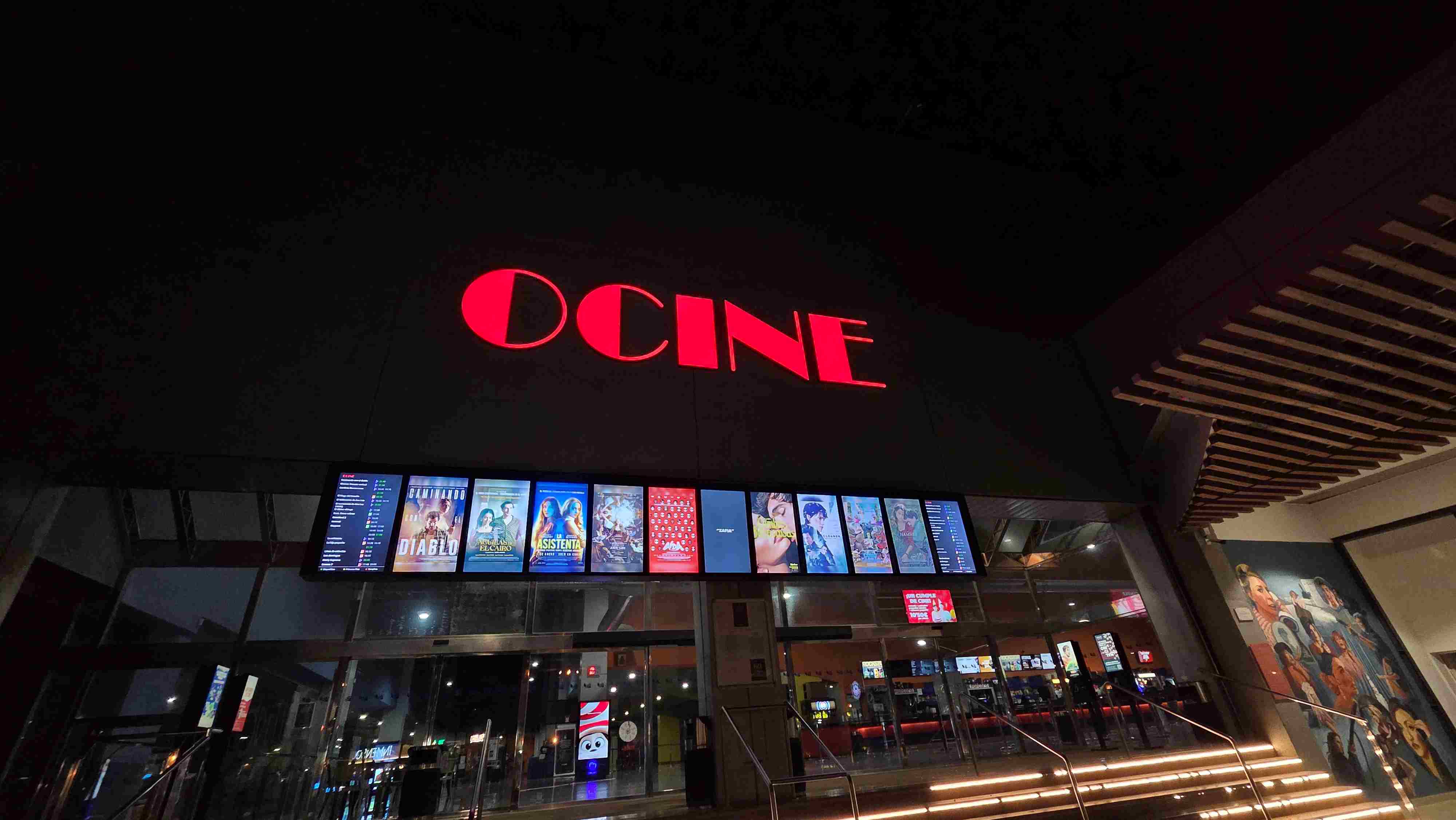 アルカラ市内 映画館