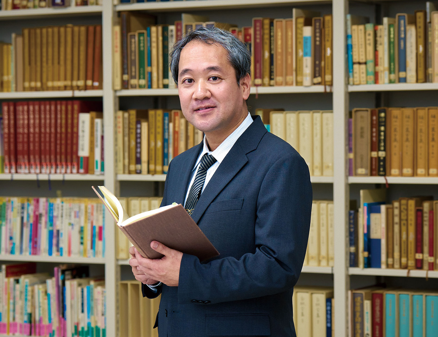 学部トビラ_須永先生20241118_903