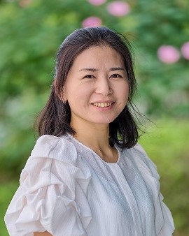榎本万里子助教