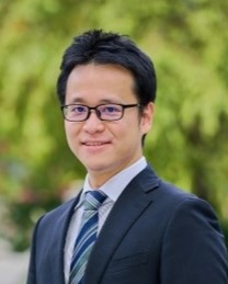 山本晶友専任講師