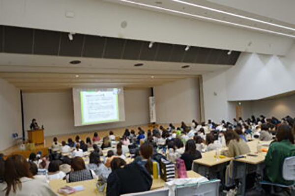 【現代教養学科】特殊研究講座「立場の心理学　マジョリティの特権を考える」を受講して、自分の「特権」について考えました